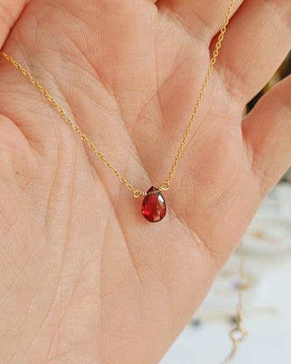 Collana Punto Luce