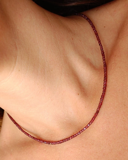Girocollo Micro Cubetti